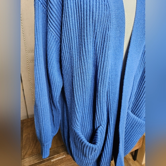 Quince 100% Organic Cotton Oversized Cardigan True Blue - Picture 9 of 16